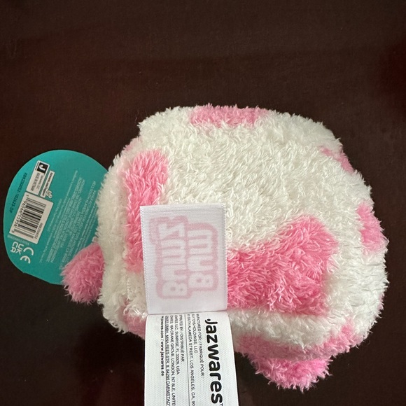 Strawbeeery Milk BumBumz - Picture 3 of 3